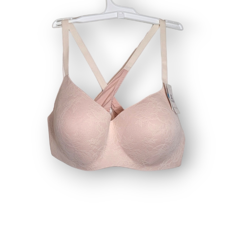 B. Tempted by Wacoal All Lice Wire Free Balconette Bra 38C Pink